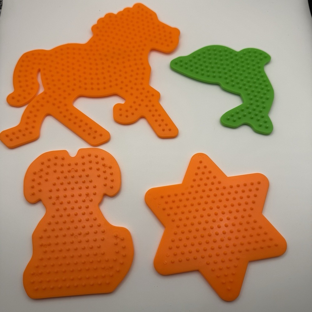 Perler Bead LOT of 10 peg boards pegboards shapes stars heart animals - Picture 4 of 5
